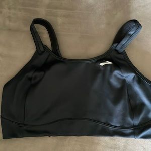 GUC Brooks sports bra